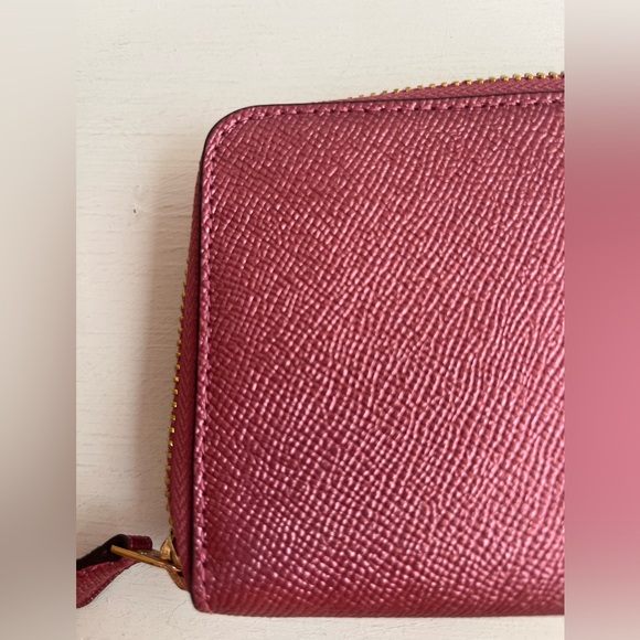 COACH Accordion Zip Wallet - Picture 10 of 12